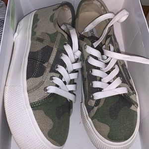 Steve Madden platforms